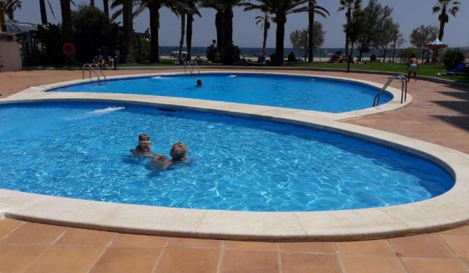 Appartement Première Ligne de mer avec piscine