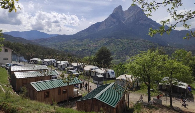 Bungalows Pedraforca "EL PEDRA"