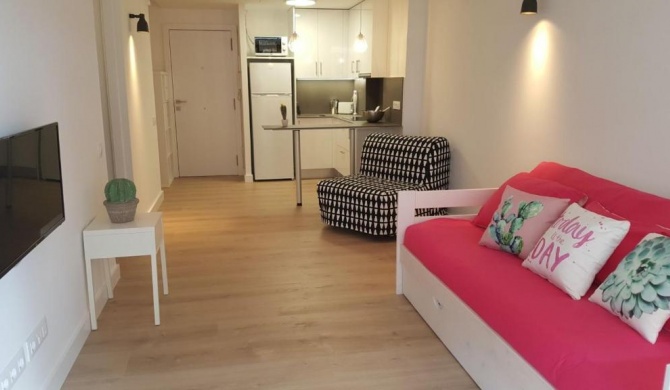 APARTAMENTO EN SALOU 6 PERSONAS CON PISCINA