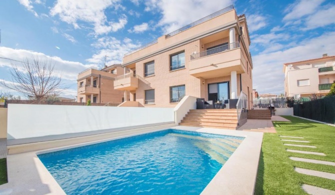 Salou Villa Private Pool & Jacuzzi