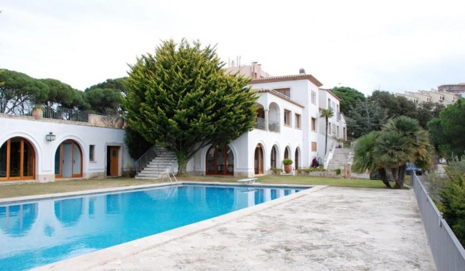 Villa Maricel