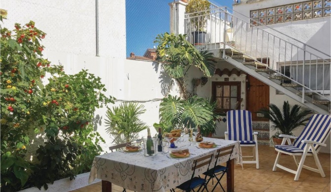 Awesome apartment in Pineda de Mar with 3 Bedrooms and WiFi