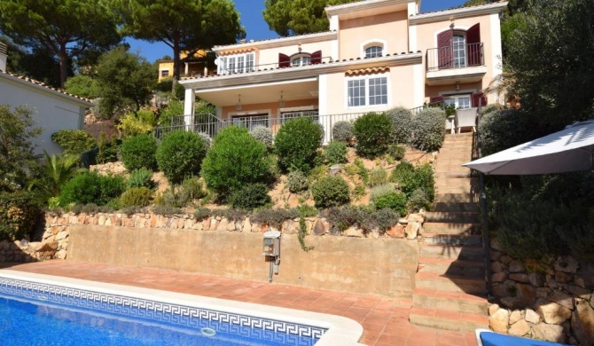 Valley View Villa in Santa Cristina d Aro with Pool