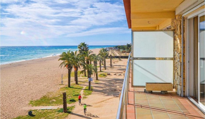 Beautiful apartment in Santa Susanna with 2 Bedrooms, WiFi and Outdoor swimming pool