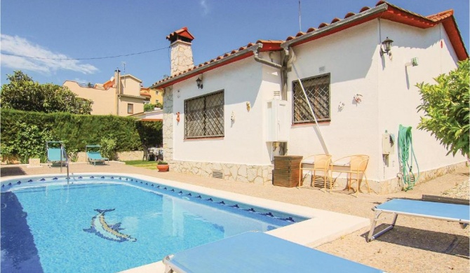 Three-Bedroom Holiday Home in Tordera