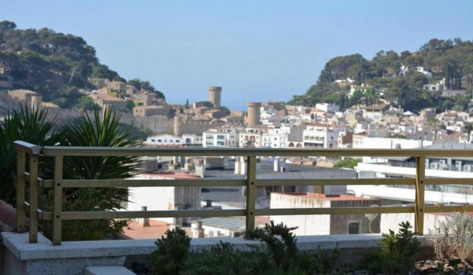 Apartamento Terrassa 1 Gran terraza con vistas al Mar y al castillo