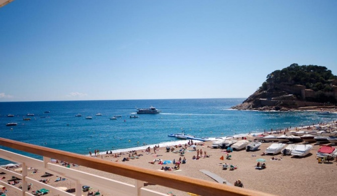 Lets Holidays Tossa de Mar Beach Apartment