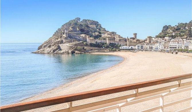 Stunning apartment in Tossa de Mar with 2 Bedrooms and WiFi