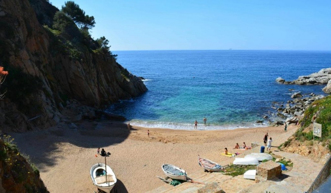 Apartamentos Nautic wifi gratis a 150 metros de la playa de Tossa de Mar