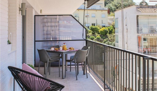 Stunning apartment in Tossa de Mar with 2 Bedrooms and WiFi