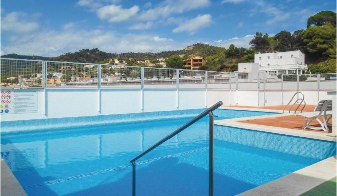 Beautiful apartment in Tossa de Mar with 3 Bedrooms, WiFi and Outdoor swimming pool