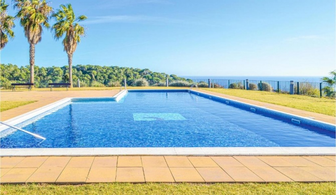 Stunning home in Tossa de Mar with 3 Bedrooms, WiFi and Outdoor swimming pool