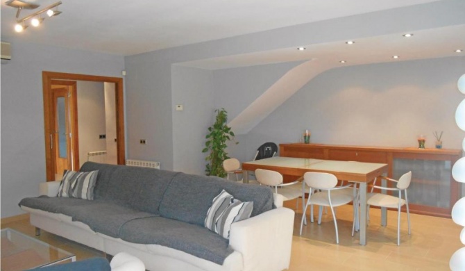 Amazing home in Tossa de Mar with 3 Bedrooms, WiFi and Outdoor swimming pool