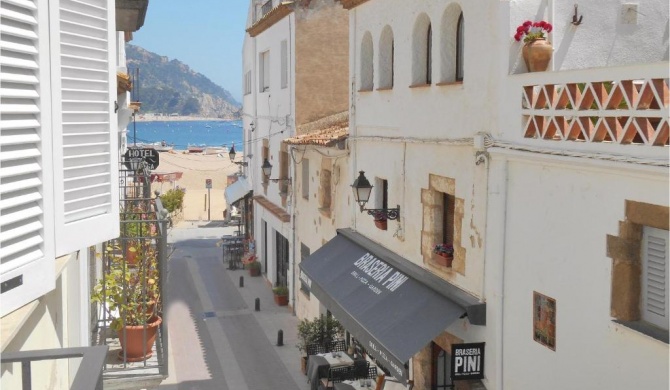 Stunning apartment in Tossa de Mar with 2 Bedrooms and WiFi