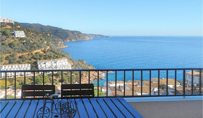 Amazing apartment in Tossa de Mar, Girona with 3 Bedrooms