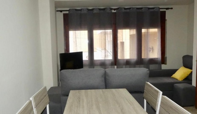 APARTAMENT Encantador al Centre de Vic APTGARBI