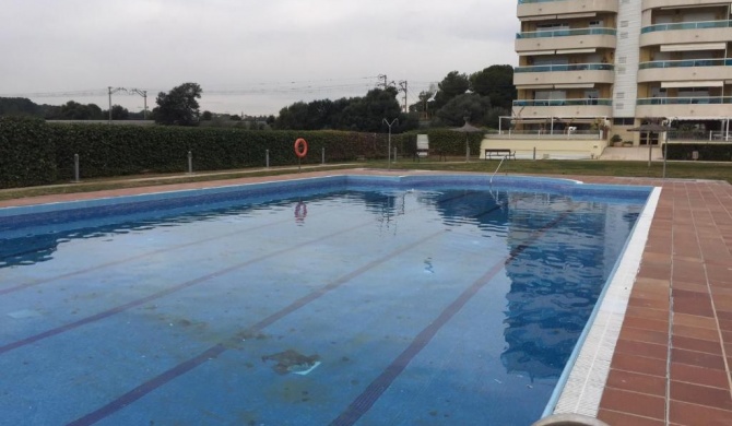 Apartamento Frente al Mar con Piscina