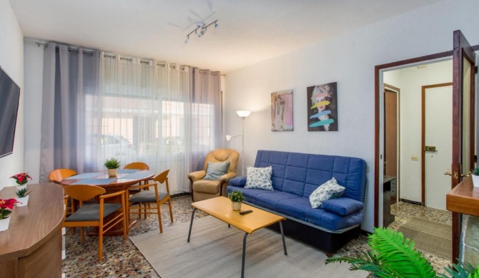 Barcelona coast apartment - only 5 minutes to the beach