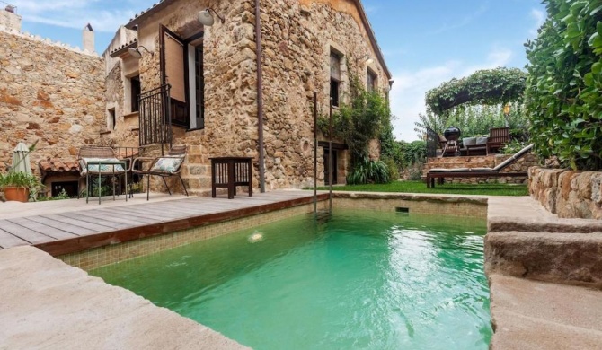 Casa Villa in Pals with Private Swimming Pool