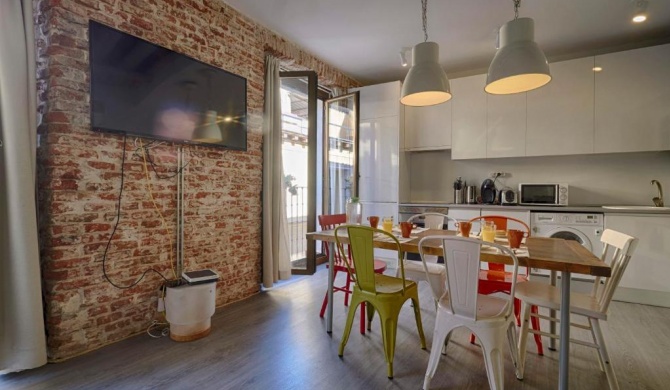 Stylish Apts Center Malasaña- 1, 2 & 3 Bedroom flats in Same Building